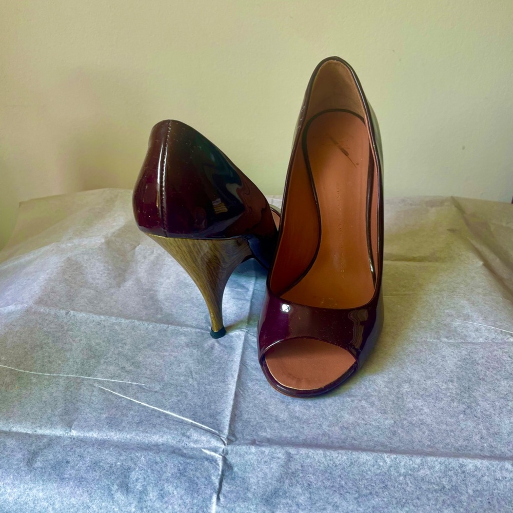 Giuseppe Zanotti patent open toe heel